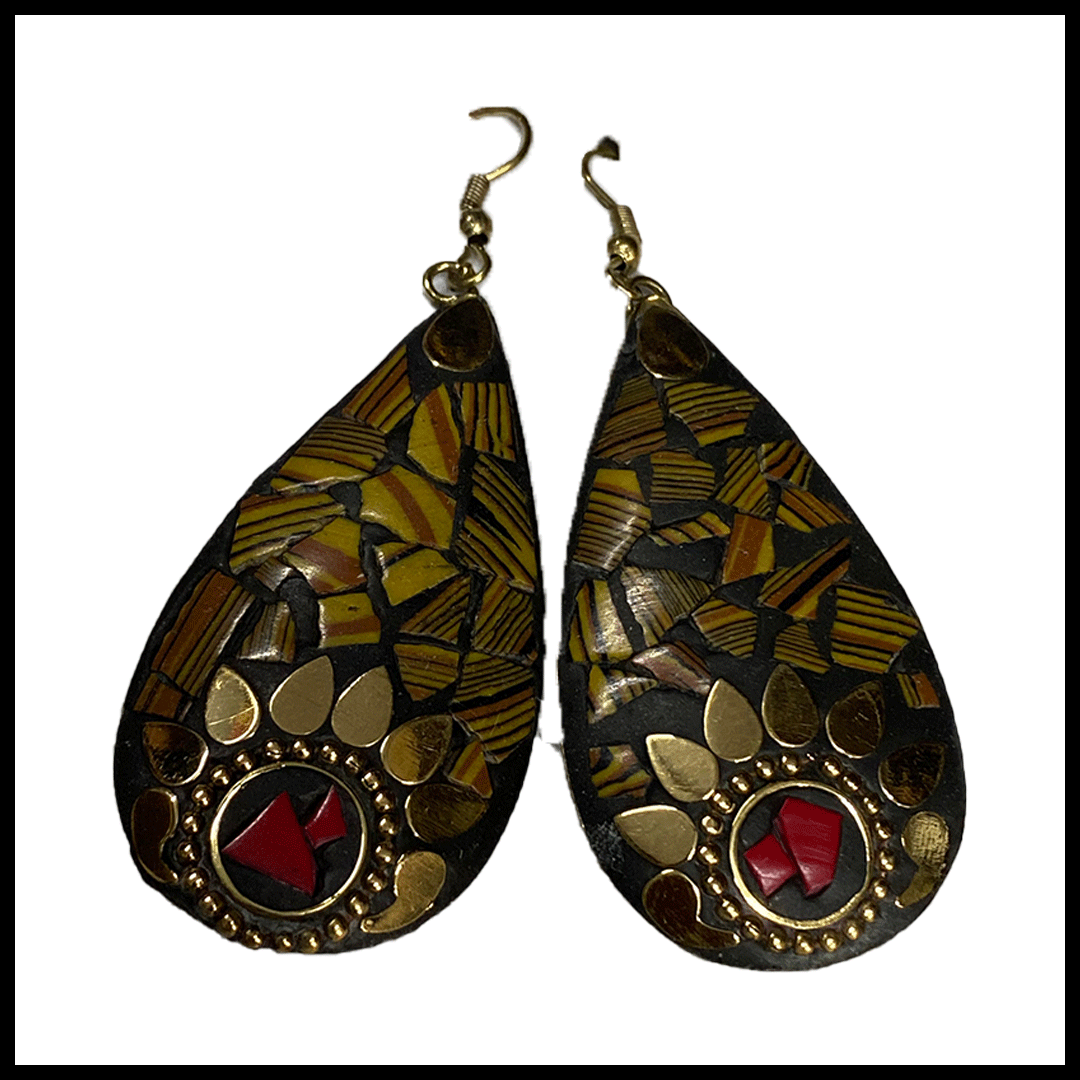 Elegant Handcrafted Ear rings – Sparkle with Timeless Style - Image 2