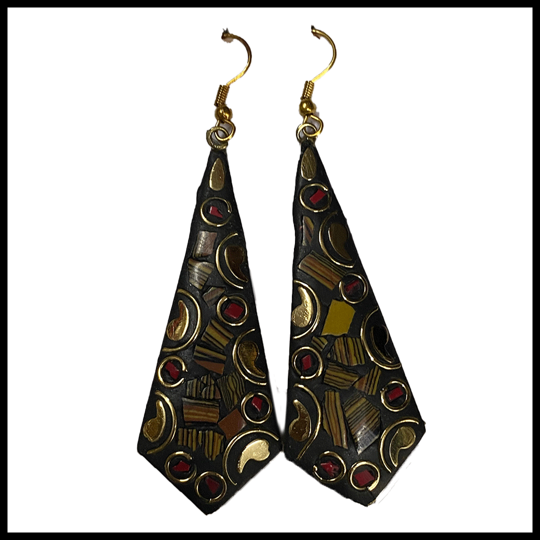 Elegant Handcrafted Ear rings – Sparkle with Timeless Style - Image 3