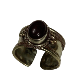 Elegant Handcrafted Rings – Timeless Beauty for Every Style