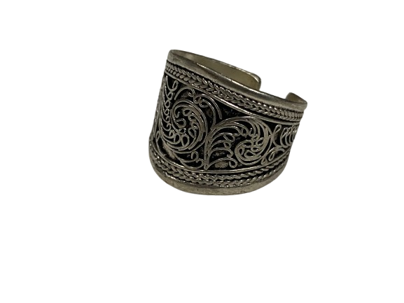 Elegant Handcrafted Rings – Timeless Beauty for Every Style - Image 4