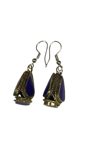 Elegant Handcrafted Ear rings – Sparkle with Timeless Style - Image 3