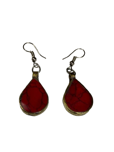 Elegant Handcrafted Ear rings – Sparkle with Timeless Style - Image 3