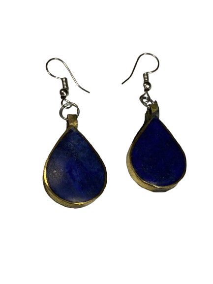 Elegant Handcrafted Ear rings – Sparkle with Timeless Style - Image 4