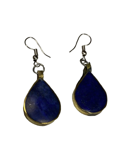 Elegant Handcrafted Ear rings – Sparkle with Timeless Style - Image 3