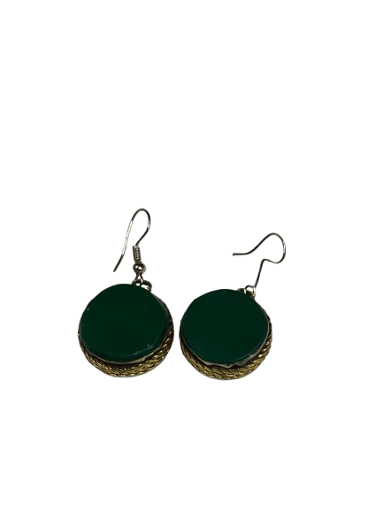 Elegant Handcrafted Ear rings – Sparkle with Timeless Style - Image 2
