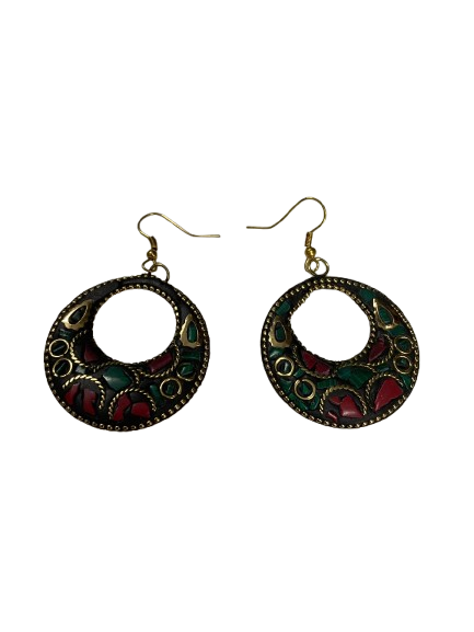 Elegant Handcrafted Ear rings – Sparkle with Timeless Style - Image 5