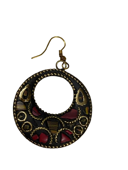 Elegant Handcrafted Ear rings – Sparkle with Timeless Style - Image 3