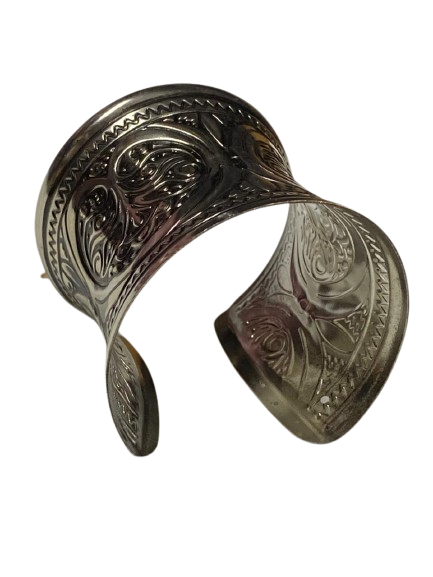 Elegant Cuff Bracelet – Timeless Style for Every Wrist - Image 5