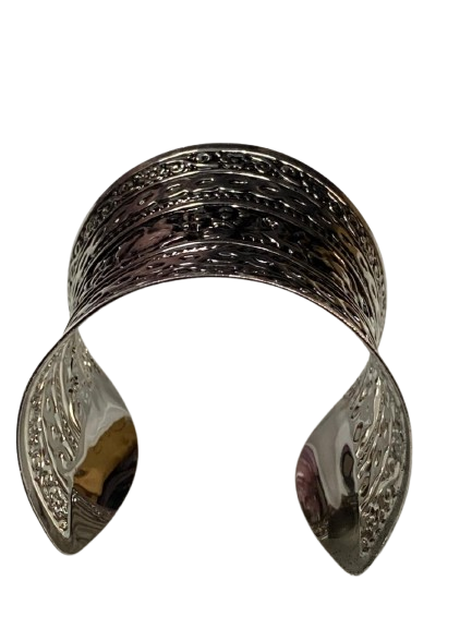 Elegant Cuff Bracelet – Timeless Style for Every Wrist - Image 5