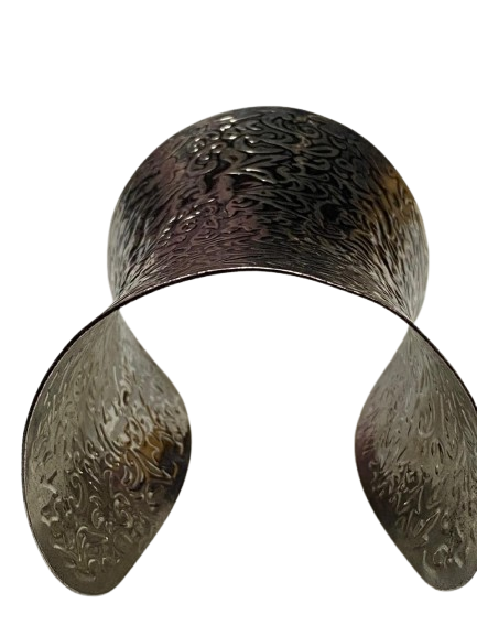 Elegant Cuff Bracelet – Timeless Style for Every Wrist - Image 6