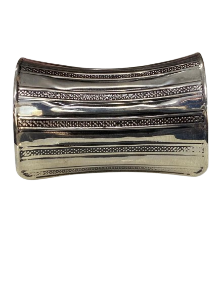 Elegant Cuff Bracelet – Timeless Style for Every Wrist - Image 5