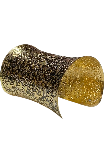 Elegant Cuff Bracelet – Timeless Style for Every Wrist - Image 5