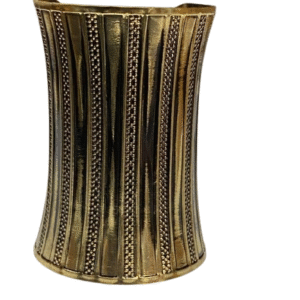 Elegant Cuff Bracelet – Timeless Style for Every Wrist