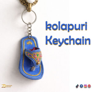 Handmade kolapuri chappal keychain