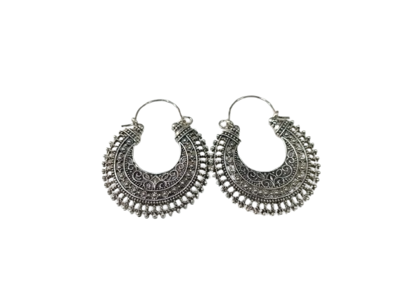 Elegant Handcrafted Ear rings – Sparkle with Timeless Style - Image 5