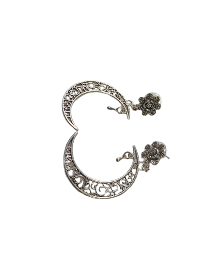 Elegant Handcrafted Ear rings – Sparkle with Timeless Style - Image 3