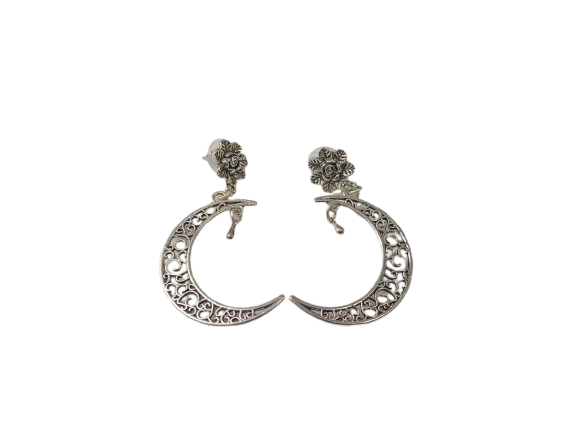 Elegant Handcrafted Ear rings – Sparkle with Timeless Style - Image 4