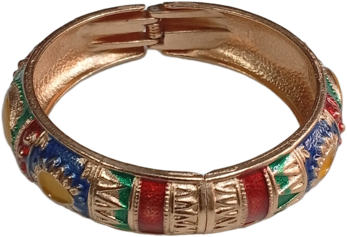 Stylish Ethnic Cuff Bracelet Classic Handmade Accessory - Image 2