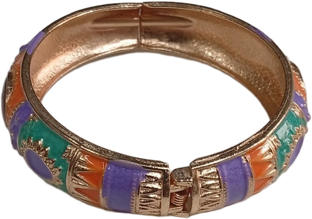 Stylish Ethnic Cuff Bracelet Classic Handmade Accessory - Image 4