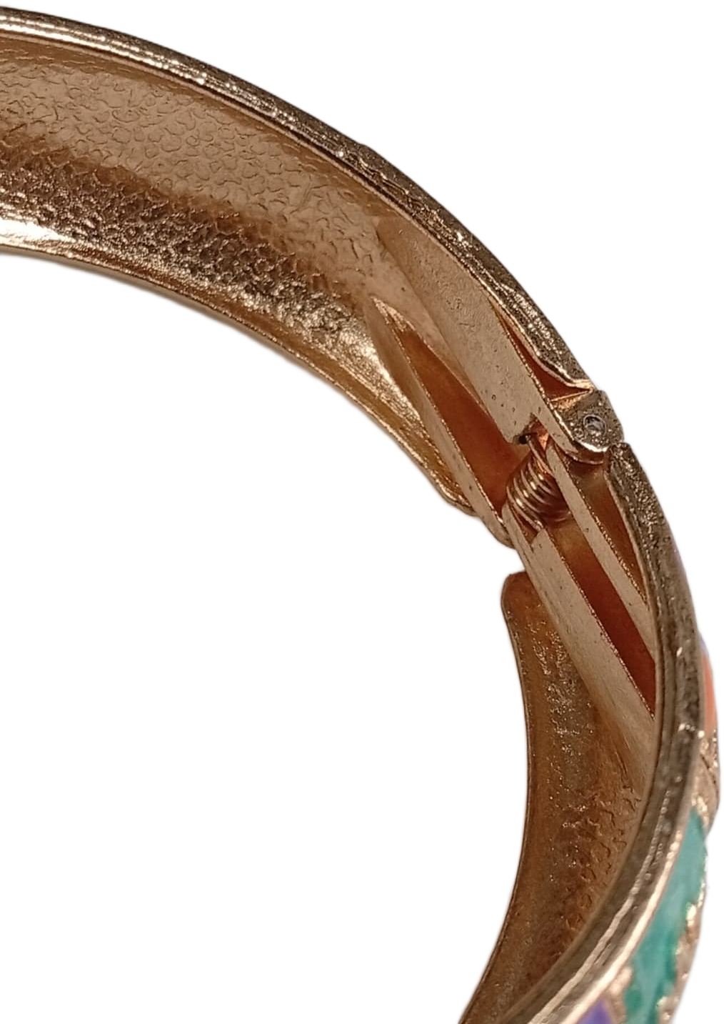 Stylish Ethnic Cuff Bracelet Classic Handmade Accessory - Image 3