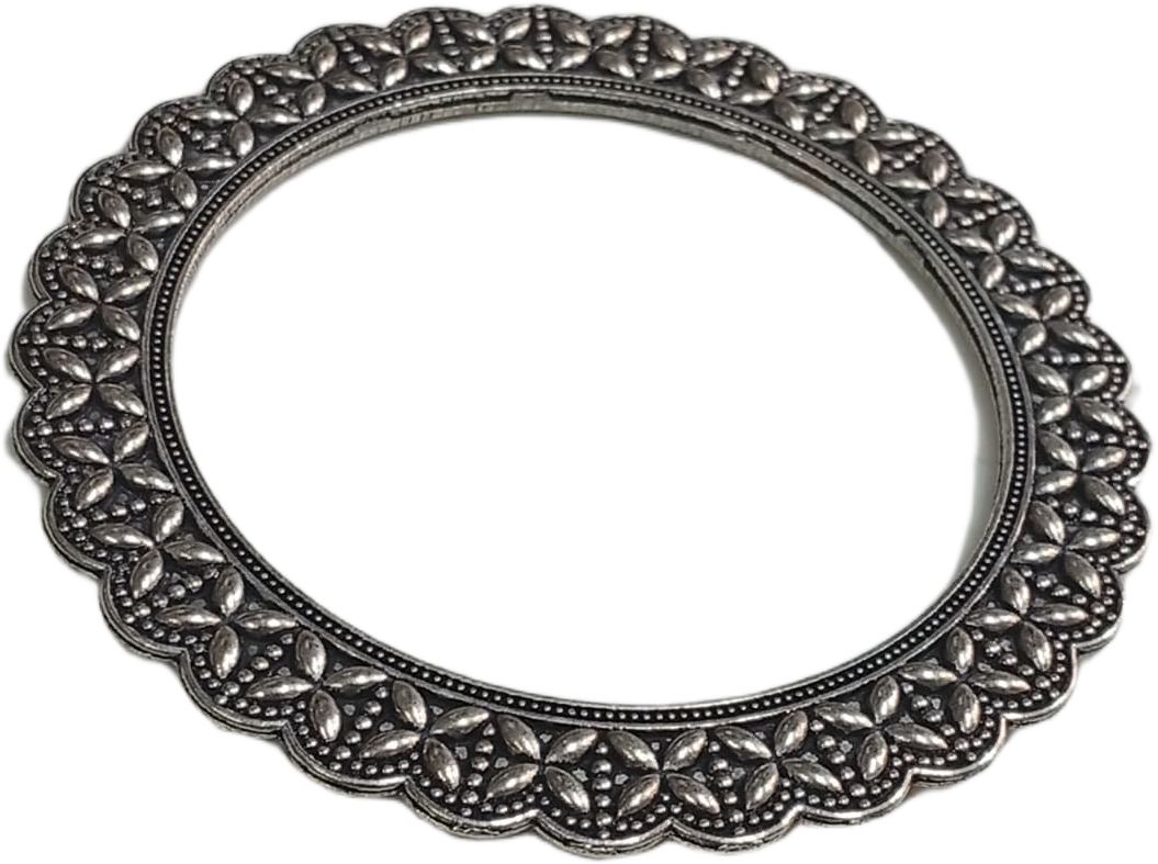 Stylish Ethnic Cuff Bracelet Classic Handmade Accessory - Image 3