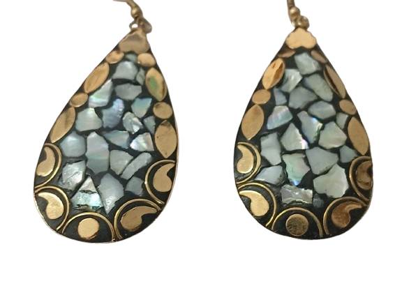 Vintage Pearl Drop Jhumka Earrings – Traditional Statement Jewelry - Image 4