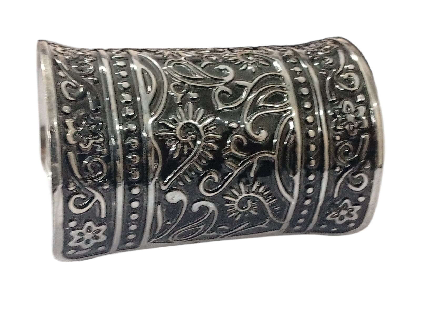 Elegant Cuff Bracelet – Timeless Style for Every wrist - Image 5