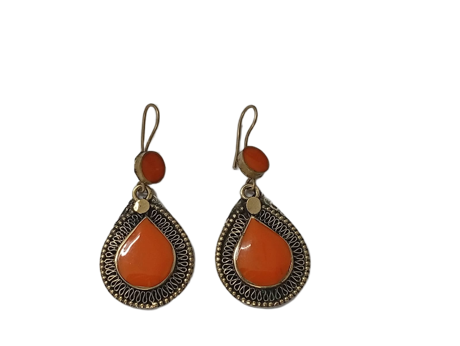 Elegant Design Earrings - Image 3