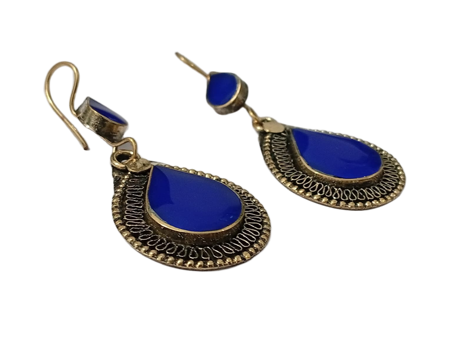 Elegant Design Earrings - Image 4