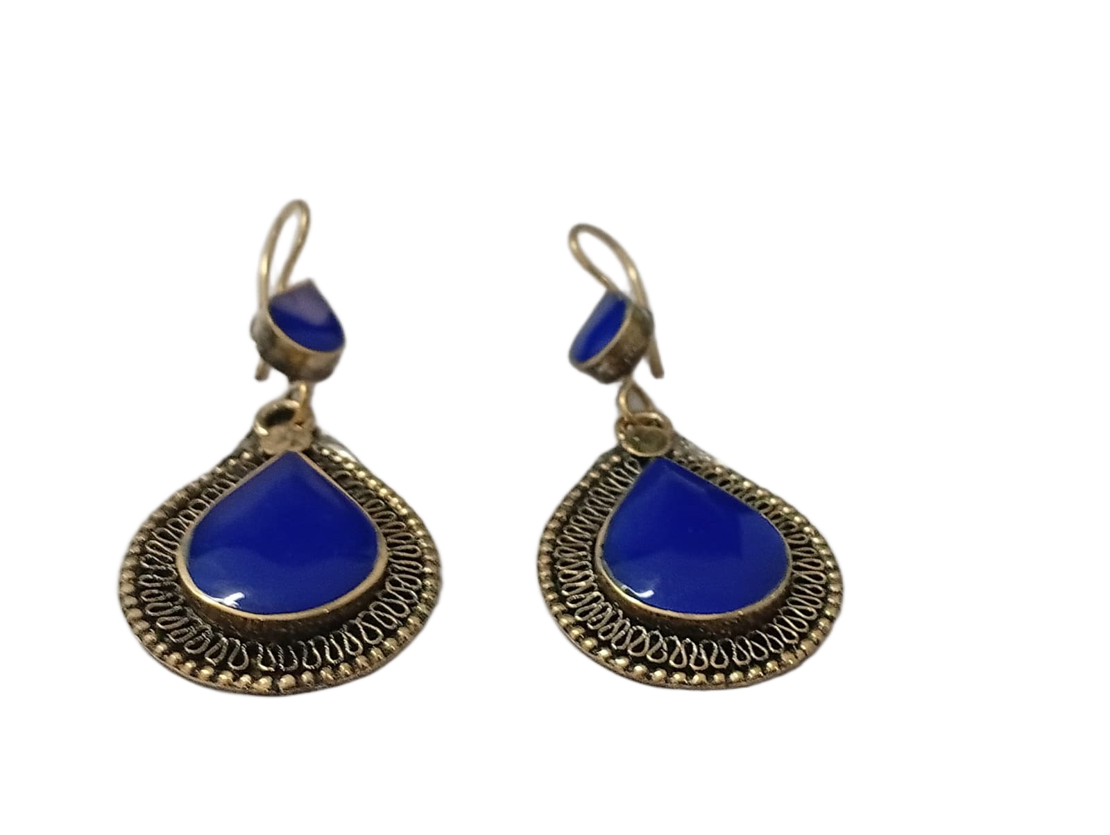 Elegant Design Earrings - Image 3