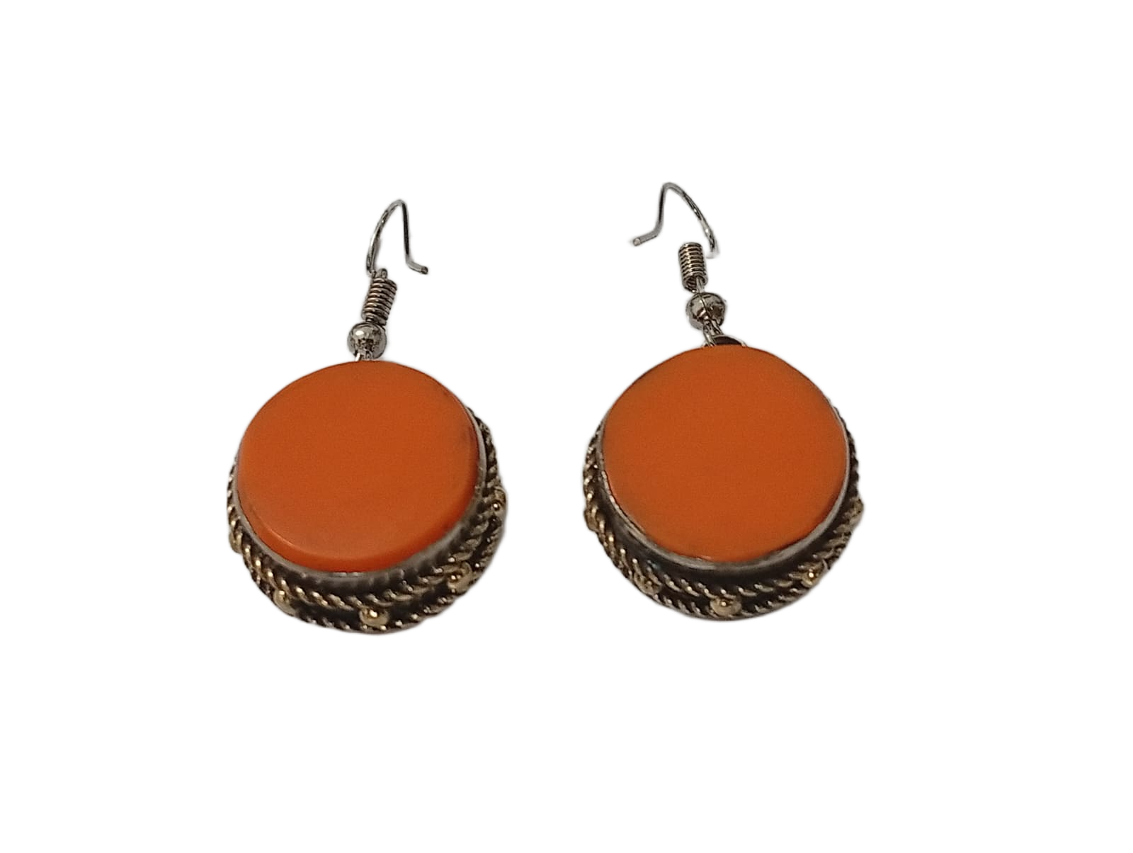 Elegant Handcrafted Ear rings – Sparkle with Timeless Style - Image 3