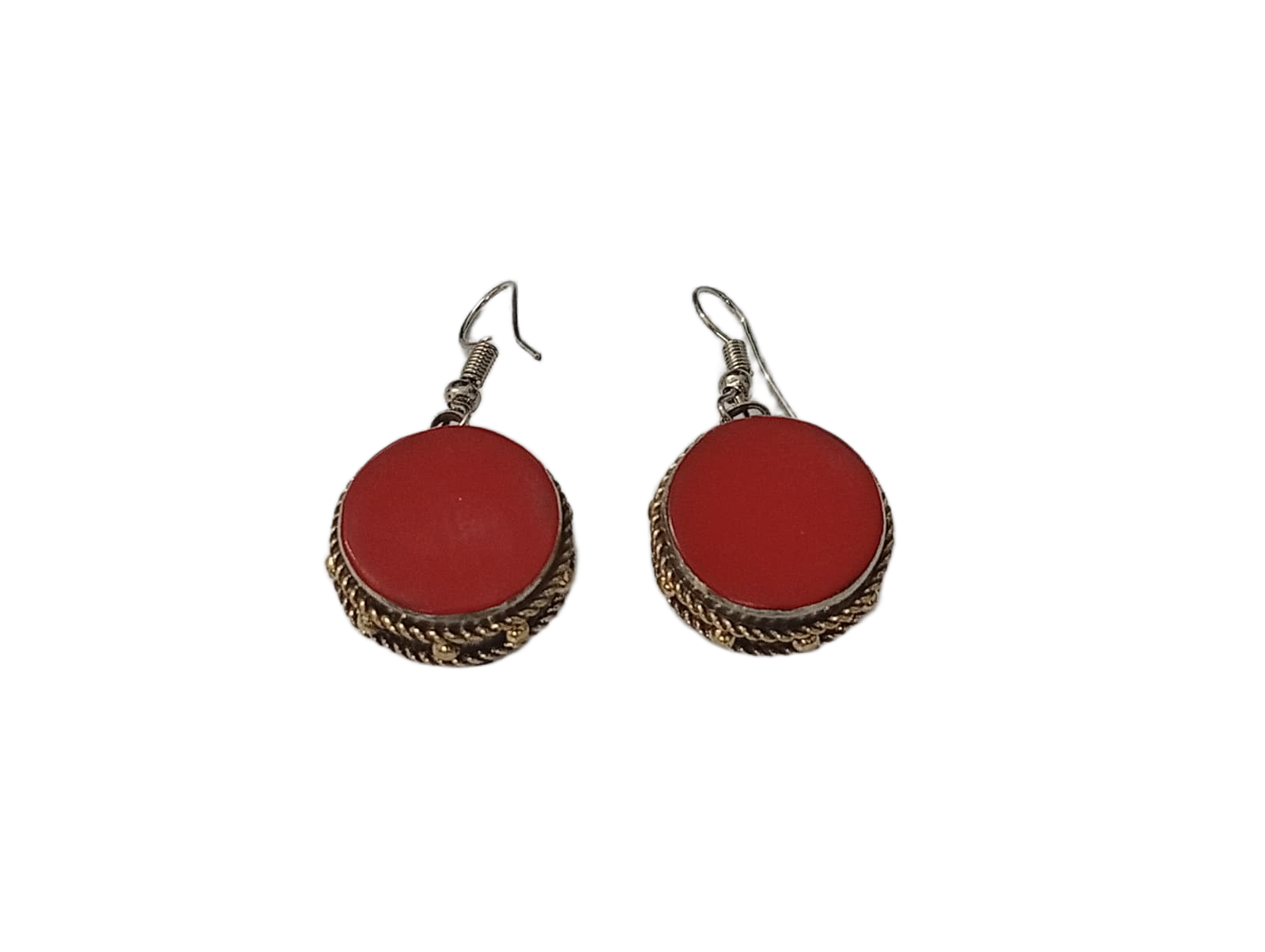 Elegant Handcrafted Ear rings – Sparkle with Timeless Style - Image 3