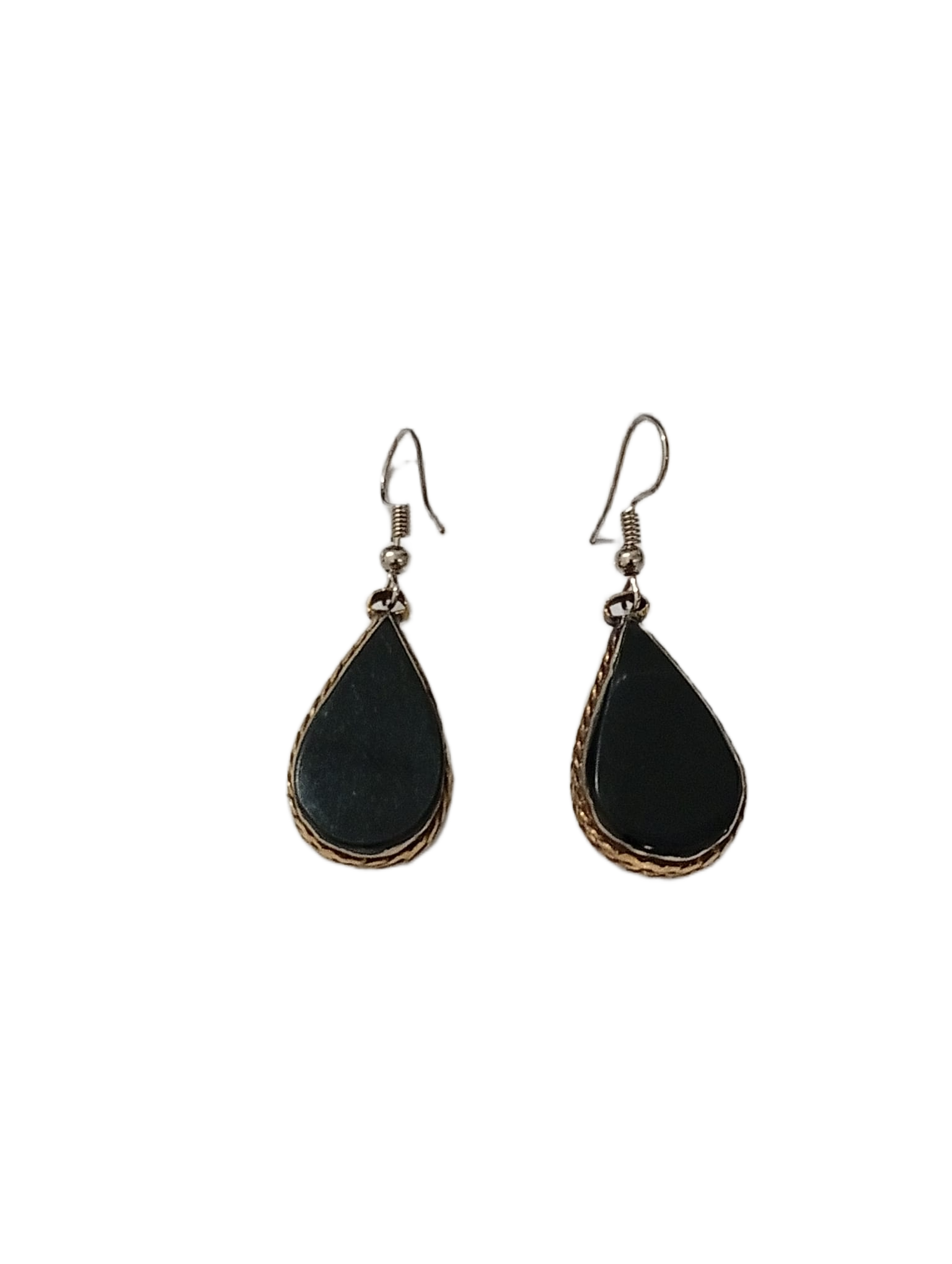 Elegant Design Earrings - Image 3