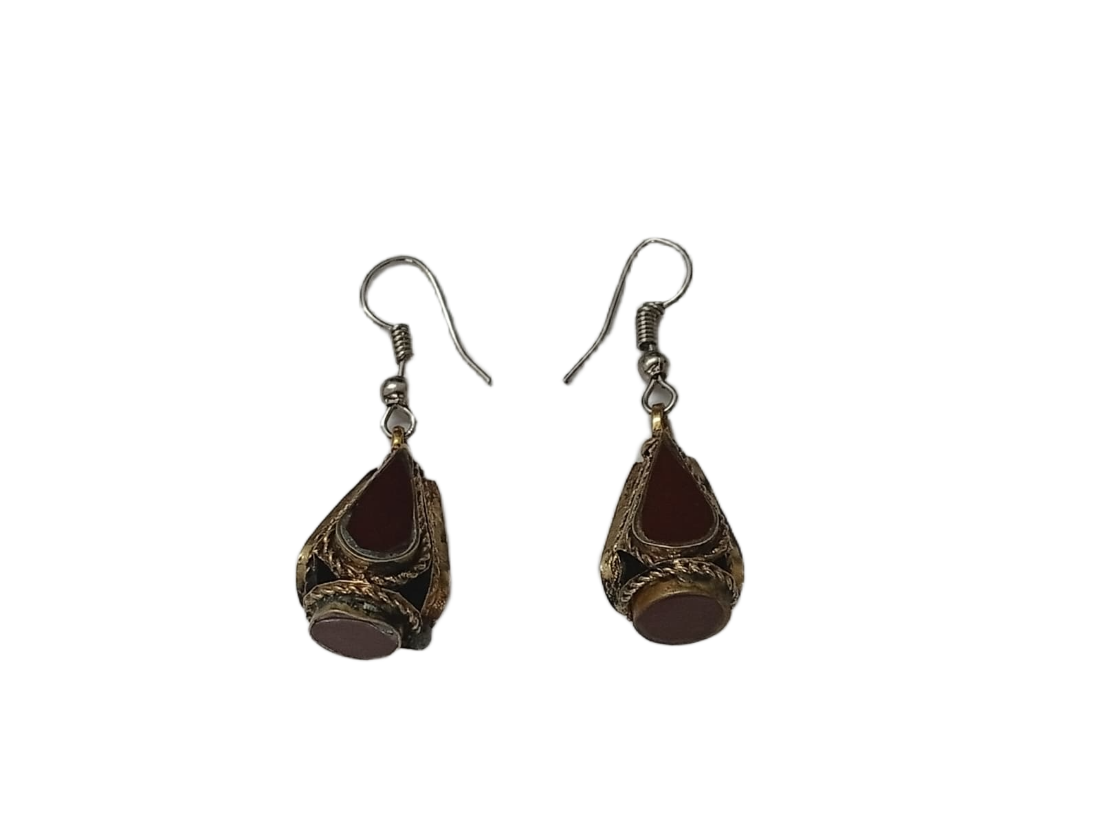 Elegant Handcrafted Ear rings – Sparkle with Timeless Style - Image 5