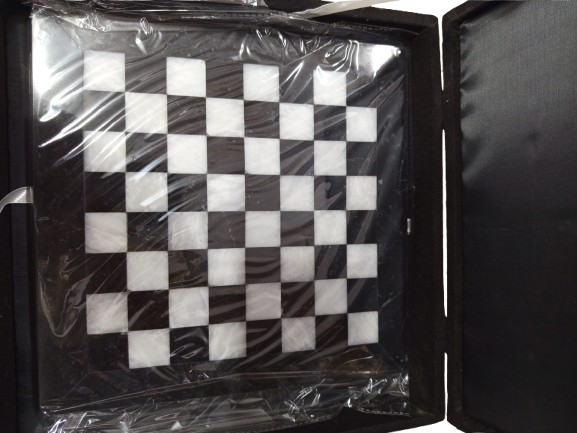 Handcrafted Onyx Marble Chess Board Size: 10×10 inch - Image 4