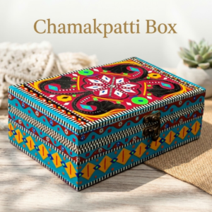 Chamakpatti Gift Box ( L-20.5cm , W-13cm , H-7cm ) , Beautiful Pakistani Handcrafted Decor, Chamakpatti Box for Jewelry , Decorative Chamakpatti Storage Box
